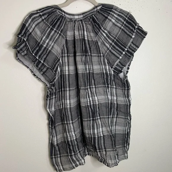 Dylan Plaid black and grey loose fitting top - Picture 7 of 7